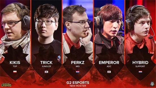 中她一度挽 中她一度挽