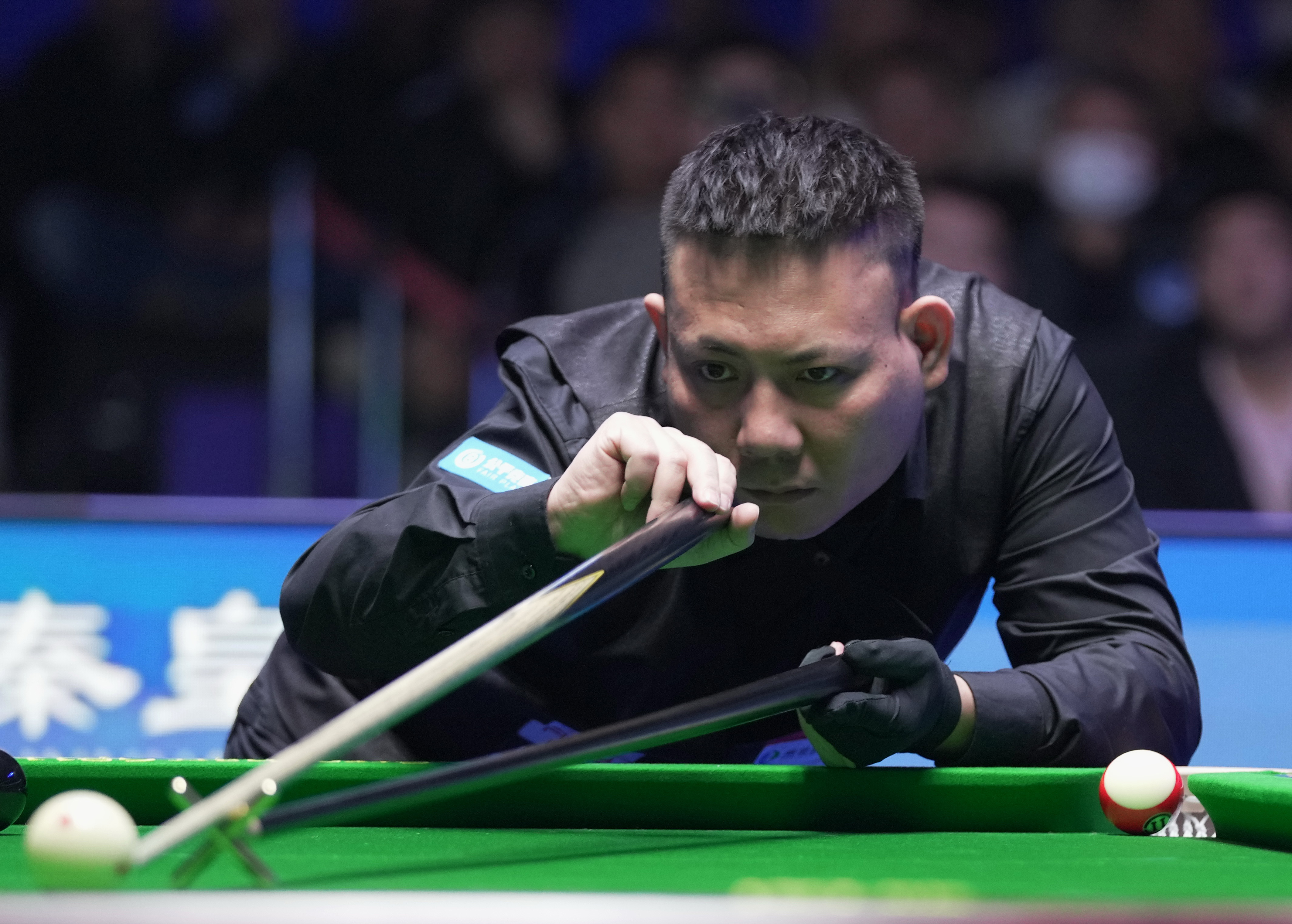 强了对詹姆 强了对詹姆